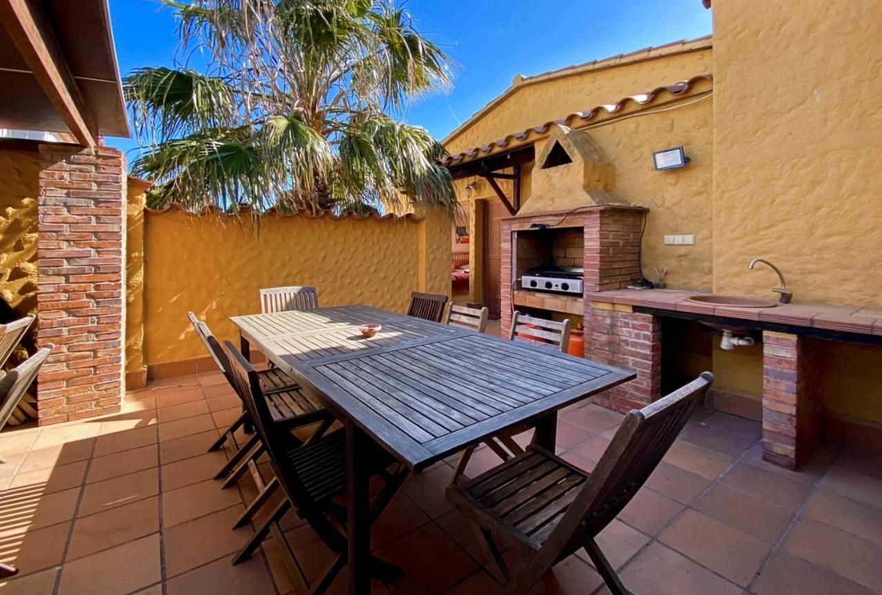 Ampuriahome Villa Hosting 15, Pool & Mooring Empuriabrava Exterior photo