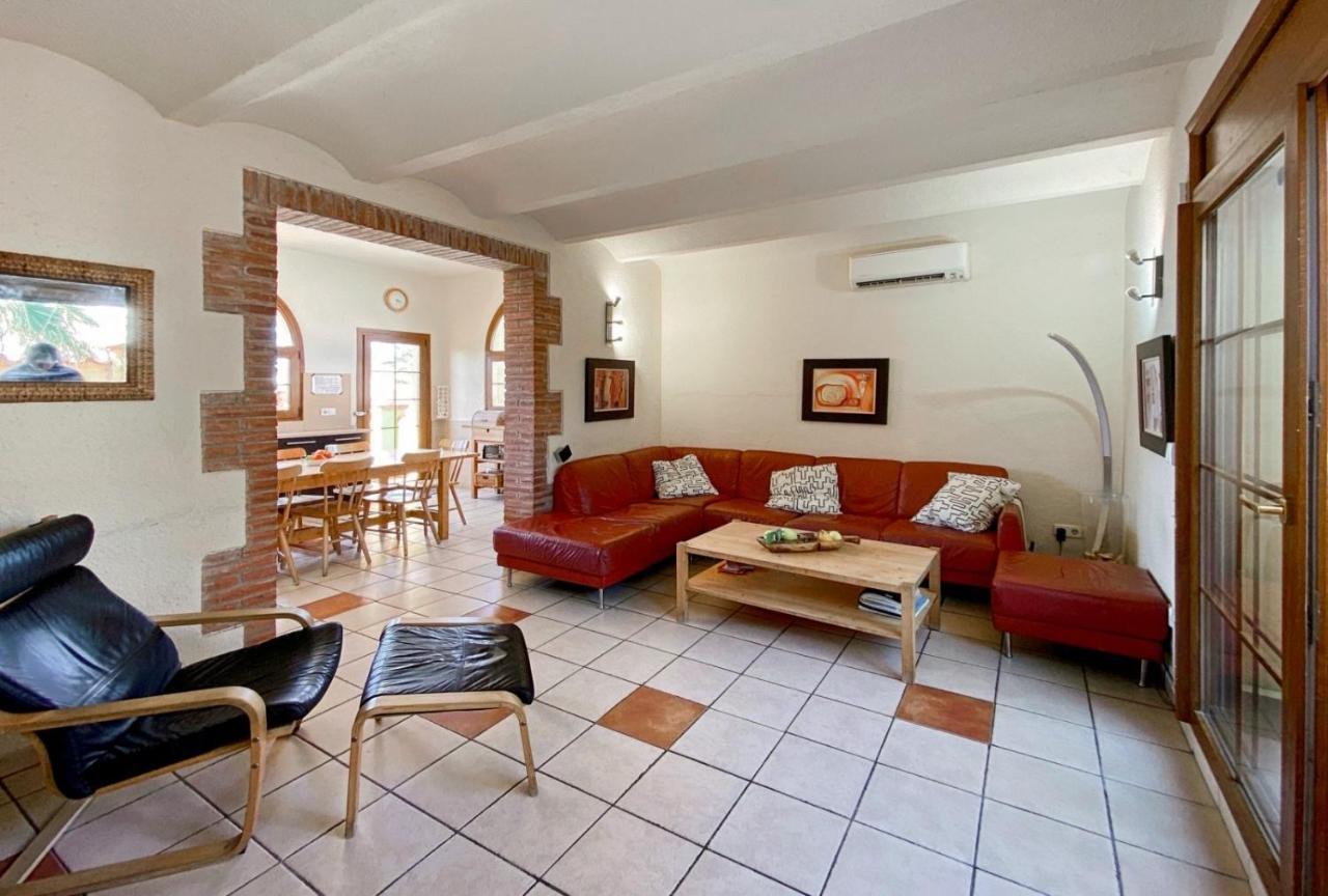 Ampuriahome Villa Hosting 15, Pool & Mooring Empuriabrava Exterior photo