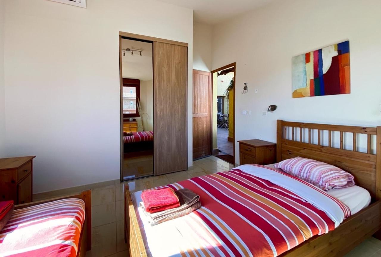 Ampuriahome Villa Hosting 15, Pool & Mooring Empuriabrava Exterior photo